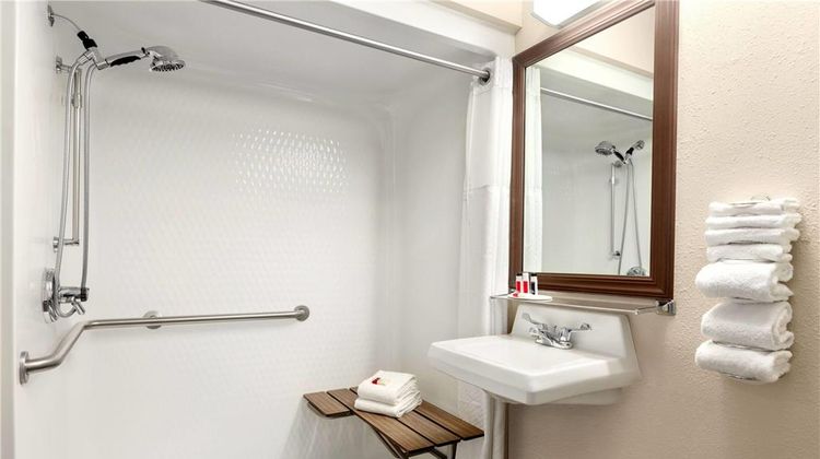 Baymont Inn & Suites Monroe Room