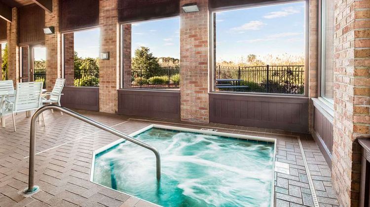 Baymont Inn & Suites Port Huron Pool