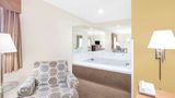 Baymont Inn & Suites Port Huron Suite