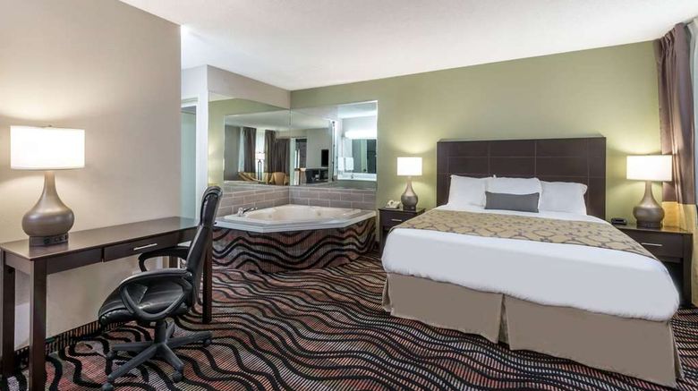<b>Baymont Inn & Suites Cambridge Suite</b>. Images powered by <a href="https://iceportal.shijigroup.com/" title="IcePortal" target="_blank">IcePortal</a>.