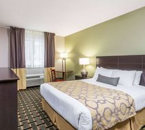 Baymont Inn & Suites Cambridge Room
