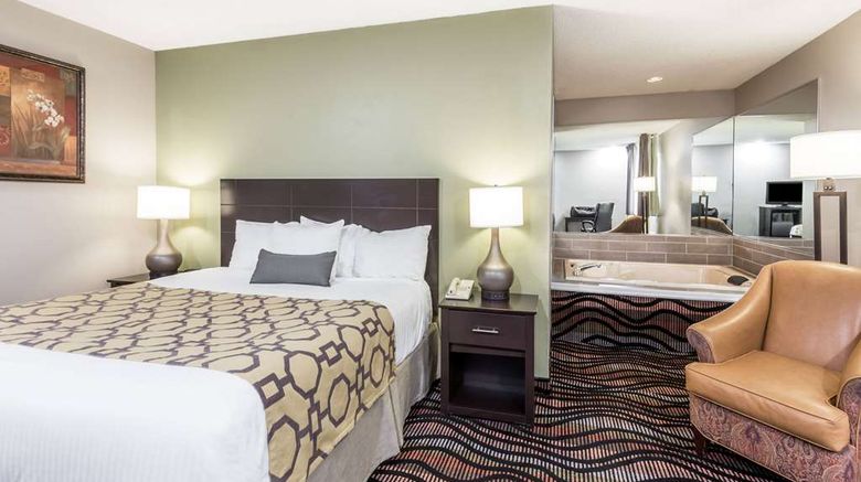 <b>Baymont Inn & Suites Cambridge Suite</b>. Images powered by <a href="https://iceportal.shijigroup.com/" title="IcePortal" target="_blank">IcePortal</a>.