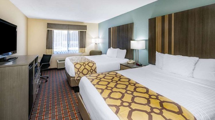 Baymont Inn & Suites Tupelo Room