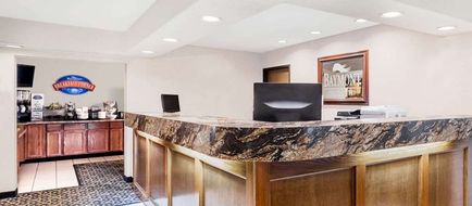 Baymont Inn & Suites LeMars Lobby
