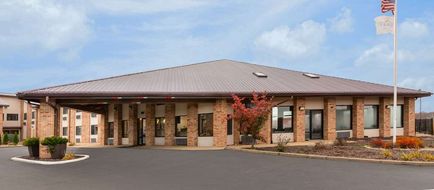 Baymont Inn & Suites Warrenton Exterior