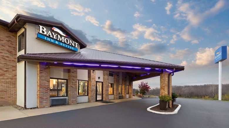 <b>Baymont Inn & Suites Warrenton Exterior</b>. Images powered by <a href="https://iceportal.shijigroup.com/" title="IcePortal" target="_blank">IcePortal</a>.