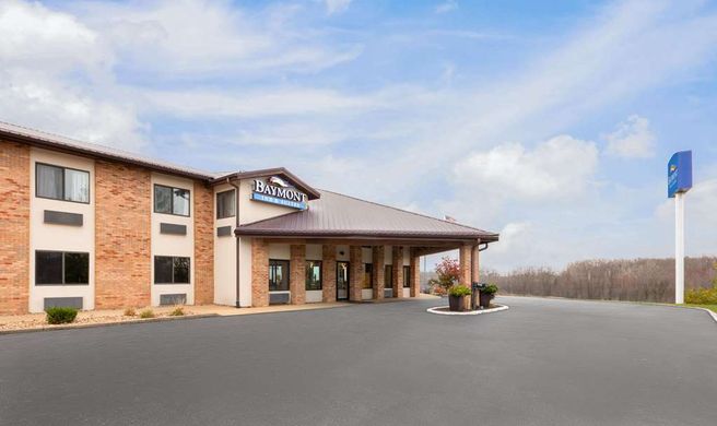 Baymont Inn & Suites Warrenton Exterior