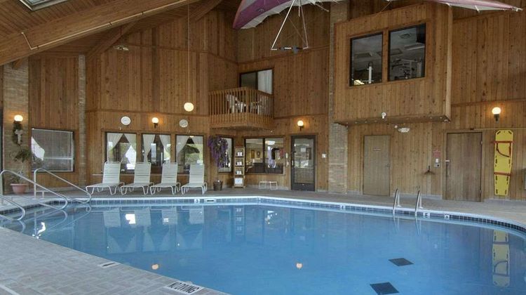 Baymont Inn & Suites Whitewater Pool