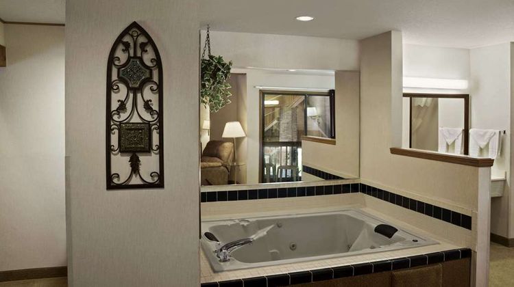 Baymont Inn & Suites Whitewater Suite