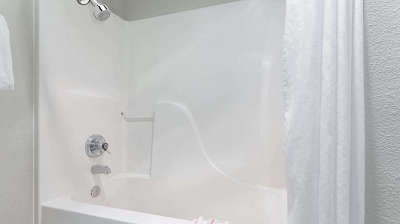 <b>Baymont Inn & Suites Yreka Room</b>. Images powered by <a href="https://iceportal.shijigroup.com/" title="IcePortal" target="_blank">IcePortal</a>.