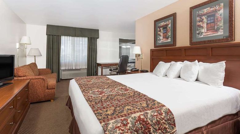 <b>Baymont Inn & Suites Yreka Room</b>. Images powered by <a href="https://iceportal.shijigroup.com/" title="IcePortal" target="_blank">IcePortal</a>.
