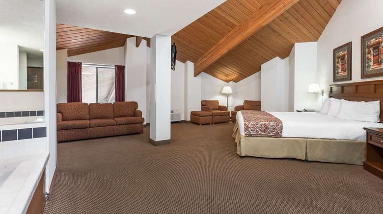 <b>Baymont Inn & Suites Yreka Room</b>. Images powered by <a href="https://iceportal.shijigroup.com/" title="IcePortal" target="_blank">IcePortal</a>.