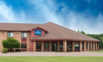 Baymont Inn & Suites Enid