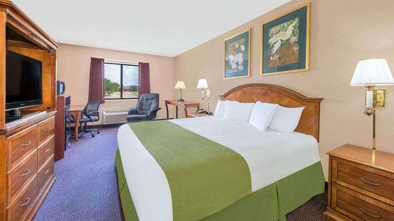 <b>Baymont Inn & Suites Enid Room</b>. Images powered by <a href="https://iceportal.shijigroup.com/" title="IcePortal" target="_blank">IcePortal</a>.
