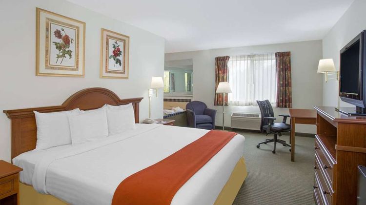 City Express By Marriott Freeport Room