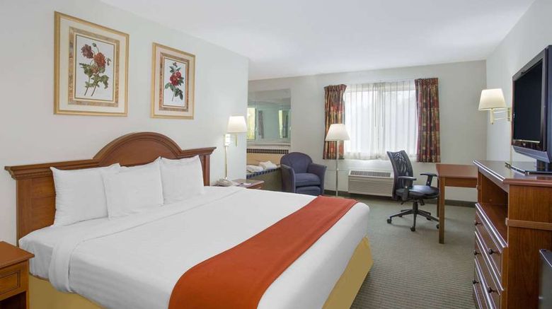 <b>City Express By Marriott Freeport Room</b>. Images powered by <a href="https://iceportal.shijigroup.com/" title="IcePortal" target="_blank">IcePortal</a>.