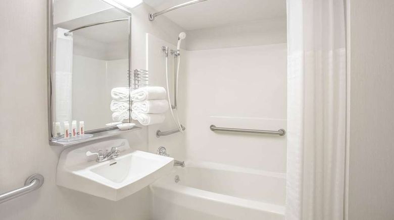 <b>City Express By Marriott Freeport Room</b>. Images powered by <a href="https://iceportal.shijigroup.com/" title="IcePortal" target="_blank">IcePortal</a>.