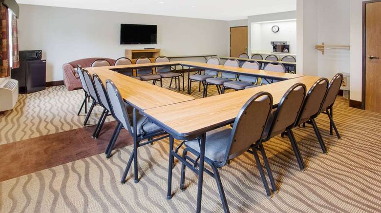 <b>Baymont Inn & Suites Freeport Meeting</b>. Images powered by <a href="https://iceportal.shijigroup.com/" title="IcePortal" target="_blank">IcePortal</a>.