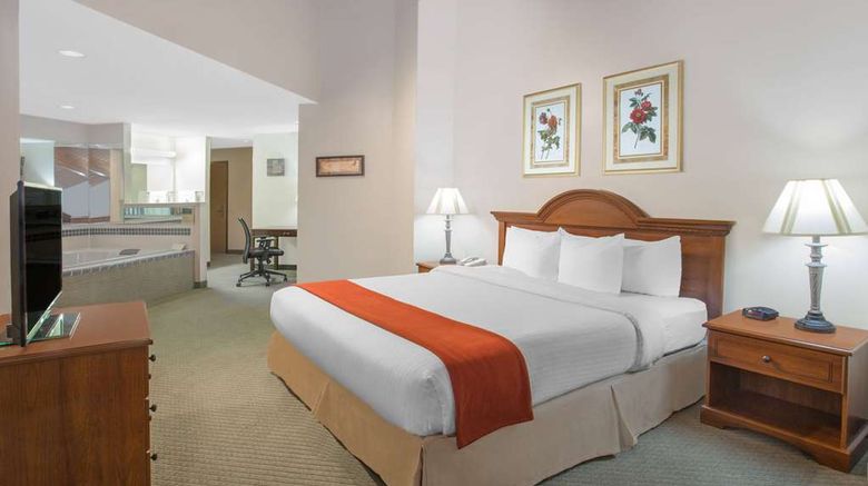 <b>City Express By Marriott Freeport Room</b>. Images powered by <a href="https://iceportal.shijigroup.com/" title="IcePortal" target="_blank">IcePortal</a>.