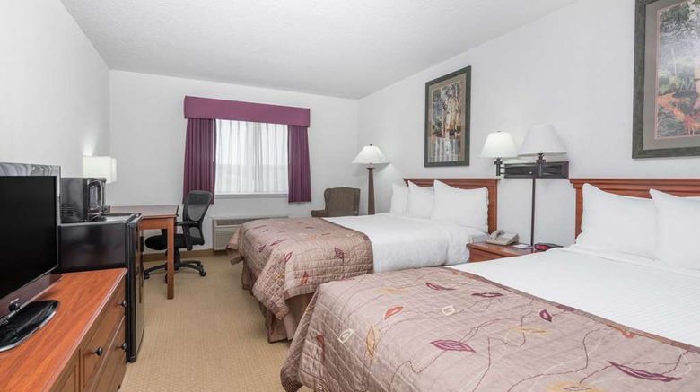 <b>Baymont Inn & Suites Marshfield Room</b>. Images powered by <a href="https://iceportal.shijigroup.com/" title="IcePortal" target="_blank">IcePortal</a>.