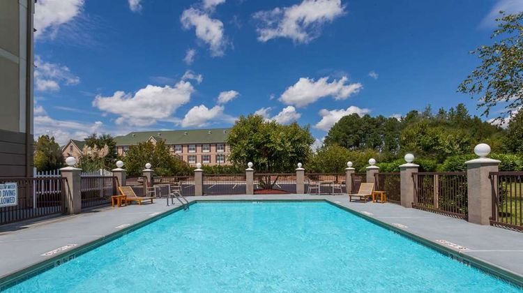 Baymont Inn/Suites Columbia/Ft Jackson Pool