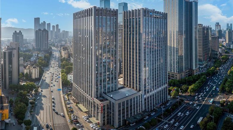 <b>Wyndham Grand Plaza Royale Furongguo Exterior</b>. Images powered by <a href="https://iceportal.shijigroup.com/" title="IcePortal" target="_blank">IcePortal</a>.
