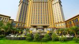 Wyndham Grand Plaza Royale Palace Exterior