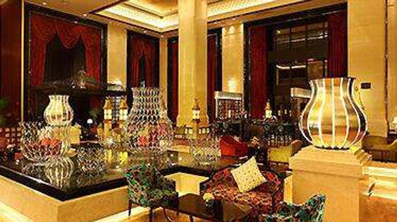 <b>Wyndham Grand Plaza Royale Palace Restaurant</b>. Images powered by <a href="https://iceportal.shijigroup.com/" title="IcePortal" target="_blank">IcePortal</a>.