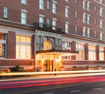 The George Washington, a Wyndham Grand Exterior
