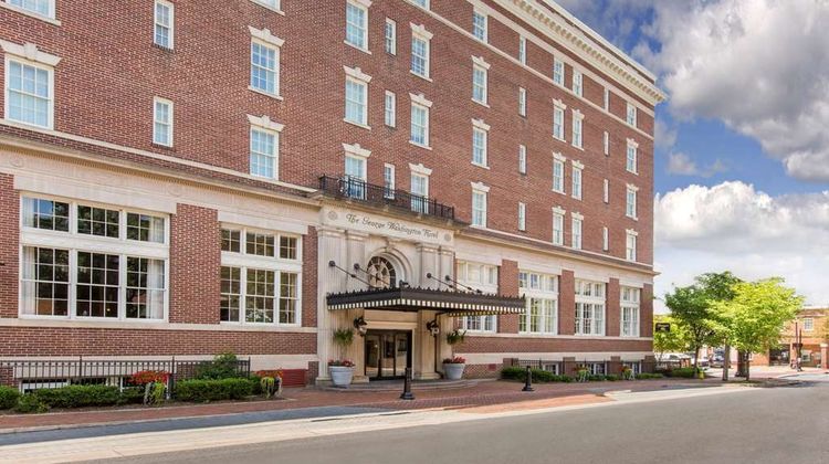 The George Washington, a Wyndham Grand Exterior