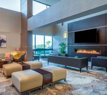 Wyndham Indianapolis Airport Lobby