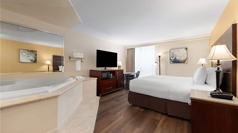 <b>Wyndham Riverfront Little Rock Suite</b>. Images powered by <a href="https://iceportal.shijigroup.com/" title="IcePortal" target="_blank">IcePortal</a>.