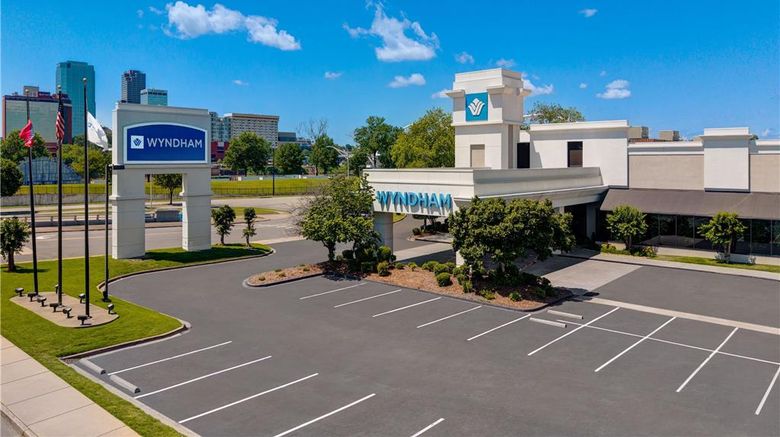<b>Wyndham Riverfront Little Rock Exterior</b>. Images powered by <a href="https://iceportal.shijigroup.com/" title="IcePortal" target="_blank">IcePortal</a>.