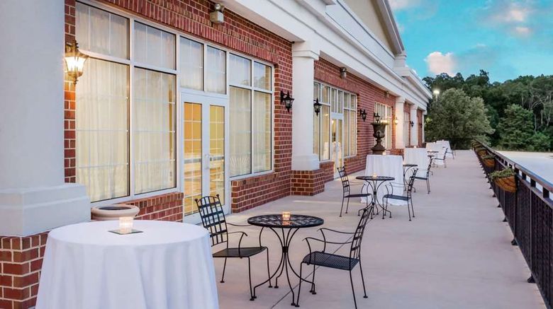 <b>Wyndham Gettysburg Exterior</b>. Images powered by <a href="https://iceportal.shijigroup.com/" title="IcePortal" target="_blank">IcePortal</a>.