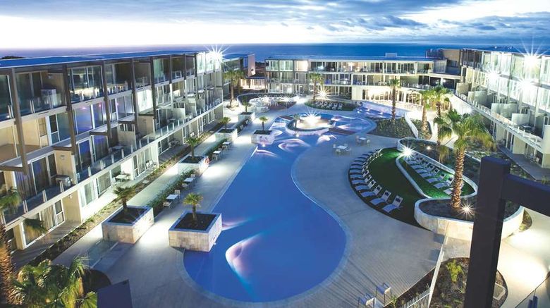 <b>Wyndham Resort Torquay Pool</b>. Images powered by <a href="https://iceportal.shijigroup.com/" title="IcePortal" target="_blank">IcePortal</a>.