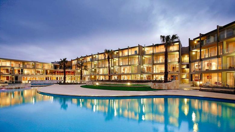 <b>Wyndham Resort Torquay Pool</b>. Images powered by <a href="https://iceportal.shijigroup.com/" title="IcePortal" target="_blank">IcePortal</a>.