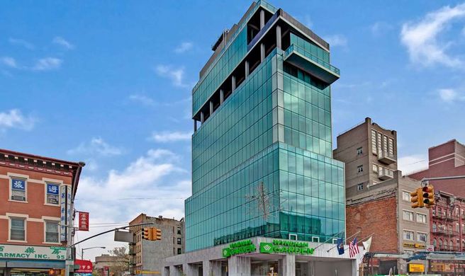 Wyndham Garden Chinatown Exterior