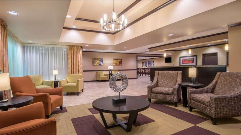 <b>Wyndham Garden Oklahoma City Airport Lobby</b>. Images powered by <a href="https://iceportal.shijigroup.com/" title="IcePortal" target="_blank">IcePortal</a>.