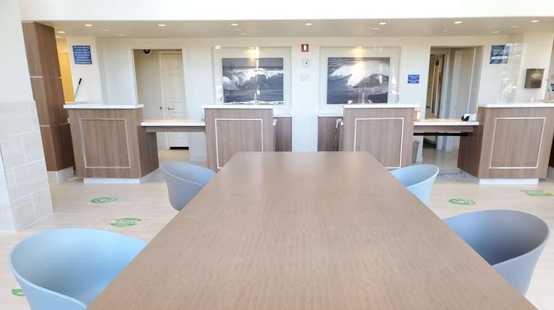 <b>Wyndham Garden San Diego near SeaWorld Lobby</b>. Images powered by <a href="https://iceportal.shijigroup.com/" title="IcePortal" target="_blank">IcePortal</a>.