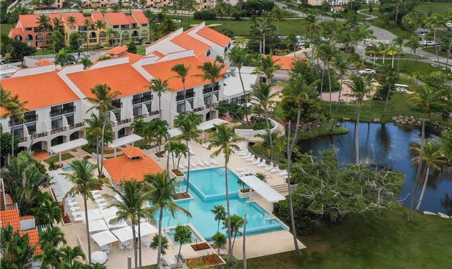 Wyndham Palmas Beach and Golf Resort Exterior