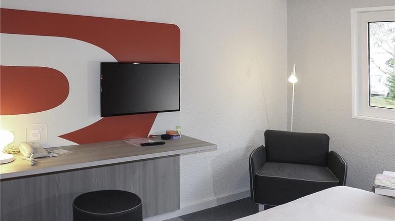 <b>Ibis Styles Beauvais Hotel Room</b>. Images powered by <a href="https://iceportal.shijigroup.com/" title="IcePortal" target="_blank">IcePortal</a>.