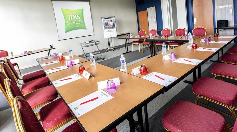 <b>Ibis Styles Beauvais Hotel Meeting</b>. Images powered by <a href="https://iceportal.shijigroup.com/" title="IcePortal" target="_blank">IcePortal</a>.