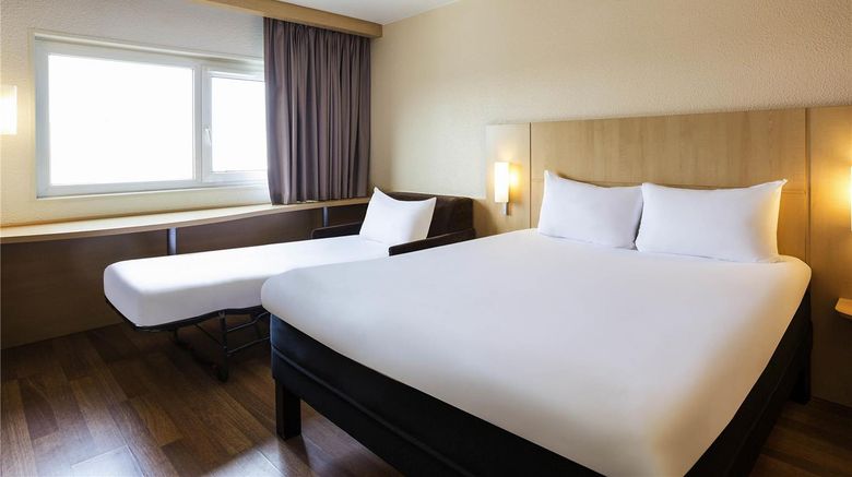 <b>Ibis Hotel Bordeaux Lac Room</b>. Images powered by <a href="https://iceportal.shijigroup.com/" title="IcePortal" target="_blank">IcePortal</a>.
