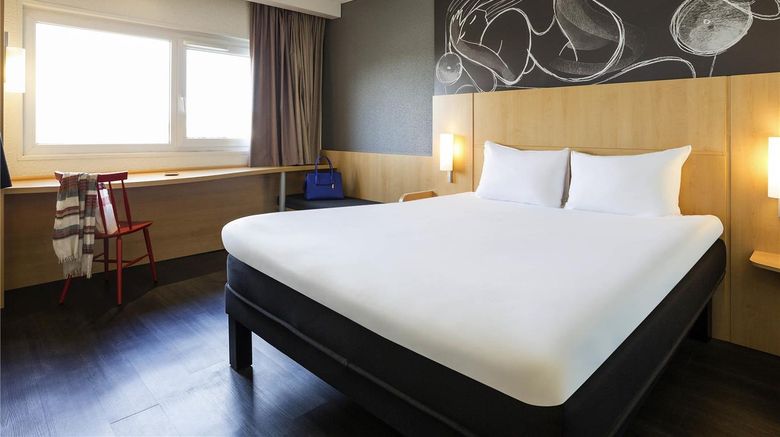 <b>Ibis Hotel Bordeaux Lac Room</b>. Images powered by <a href="https://iceportal.shijigroup.com/" title="IcePortal" target="_blank">IcePortal</a>.