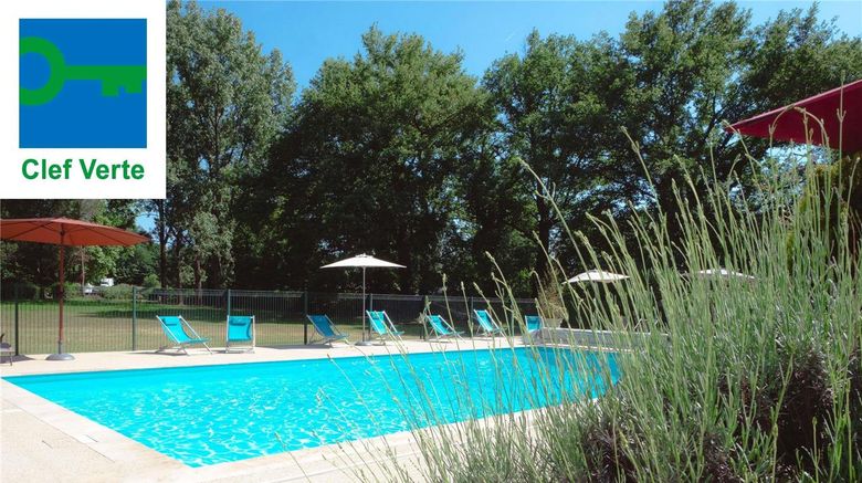 <b>Mercure Brive Exterior</b>. Images powered by <a href="https://iceportal.shijigroup.com/" title="IcePortal" target="_blank">IcePortal</a>.