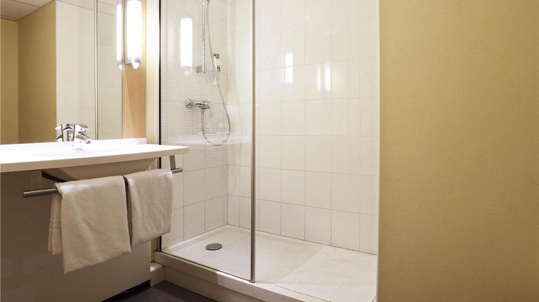 <b>Ibis Charleville Mezieres Room</b>. Images powered by <a href="https://iceportal.shijigroup.com/" title="IcePortal" target="_blank">IcePortal</a>.