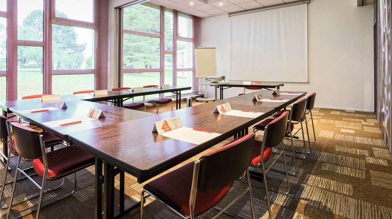 <b>Ibis Charleville Mezieres Meeting</b>. Images powered by <a href="https://iceportal.shijigroup.com/" title="IcePortal" target="_blank">IcePortal</a>.