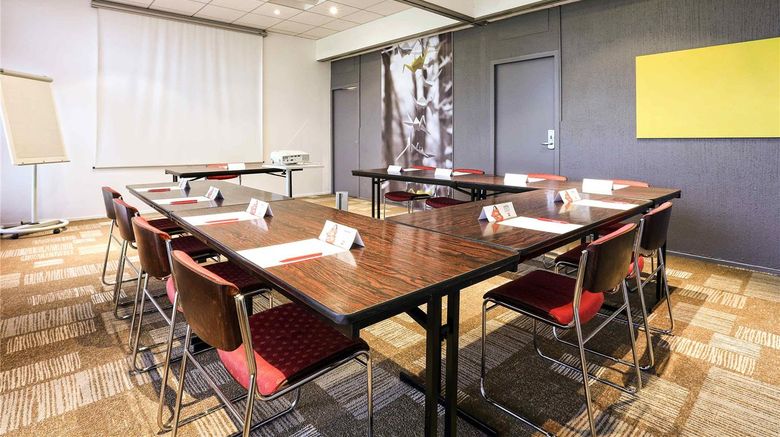 <b>Ibis Charleville Mezieres Meeting</b>. Images powered by <a href="https://iceportal.shijigroup.com/" title="IcePortal" target="_blank">IcePortal</a>.