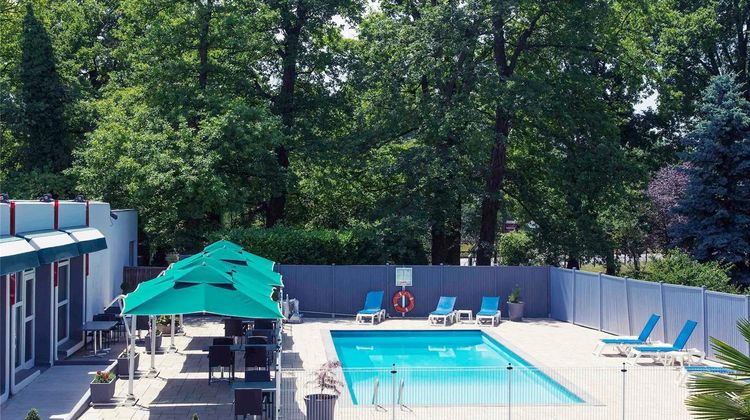 Hotel Mercure Strasbourg Airport Pool