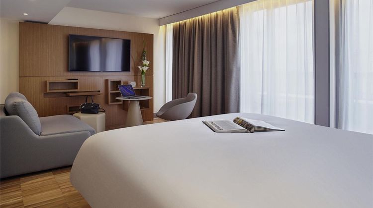 Mercure Paris Etoile Room
